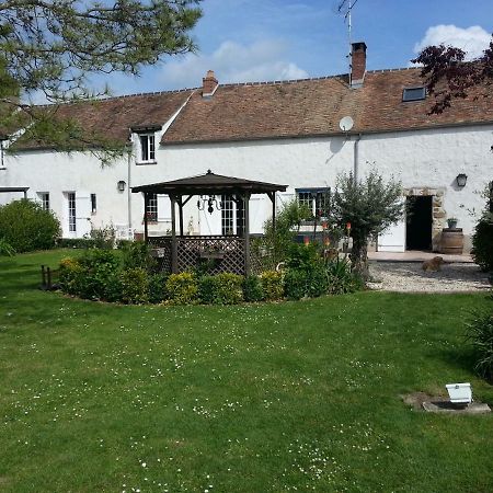 La Longere Des Glycines Bed & Breakfast Egligny ภายนอก รูปภาพ