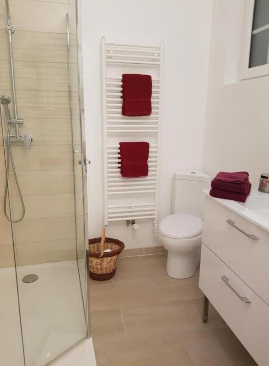 La Longere Des Glycines Bed & Breakfast Egligny ภายนอก รูปภาพ