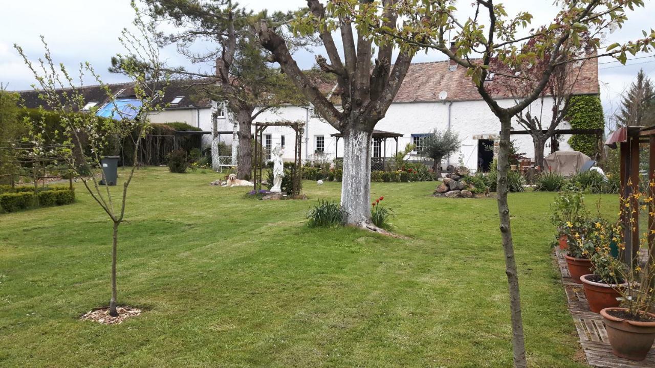 La Longere Des Glycines Bed & Breakfast Egligny ภายนอก รูปภาพ