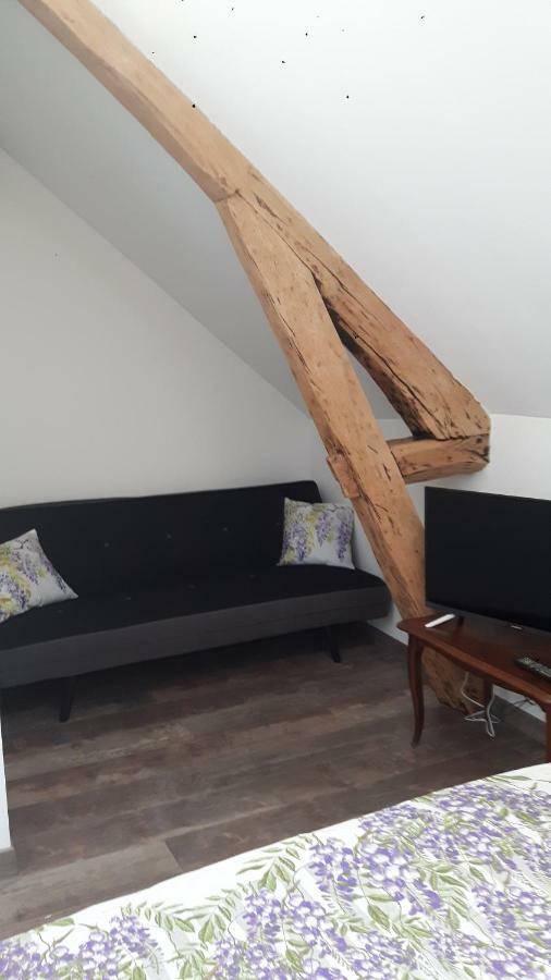 La Longere Des Glycines Bed & Breakfast Egligny ภายนอก รูปภาพ