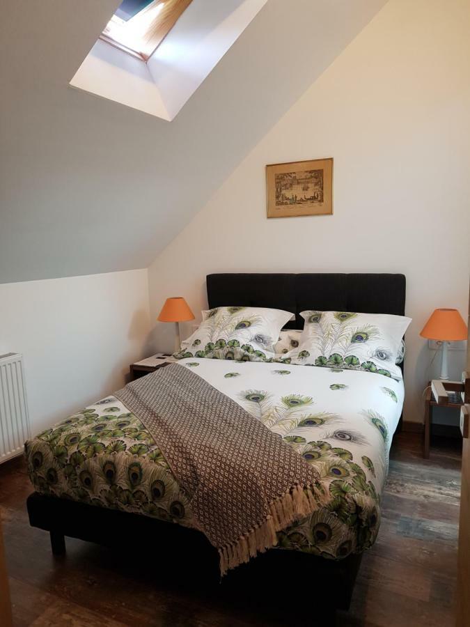 La Longere Des Glycines Bed & Breakfast Egligny ภายนอก รูปภาพ