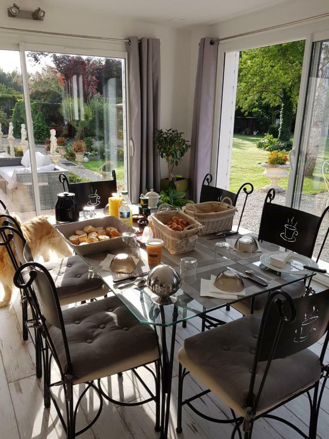 La Longere Des Glycines Bed & Breakfast Egligny ภายนอก รูปภาพ